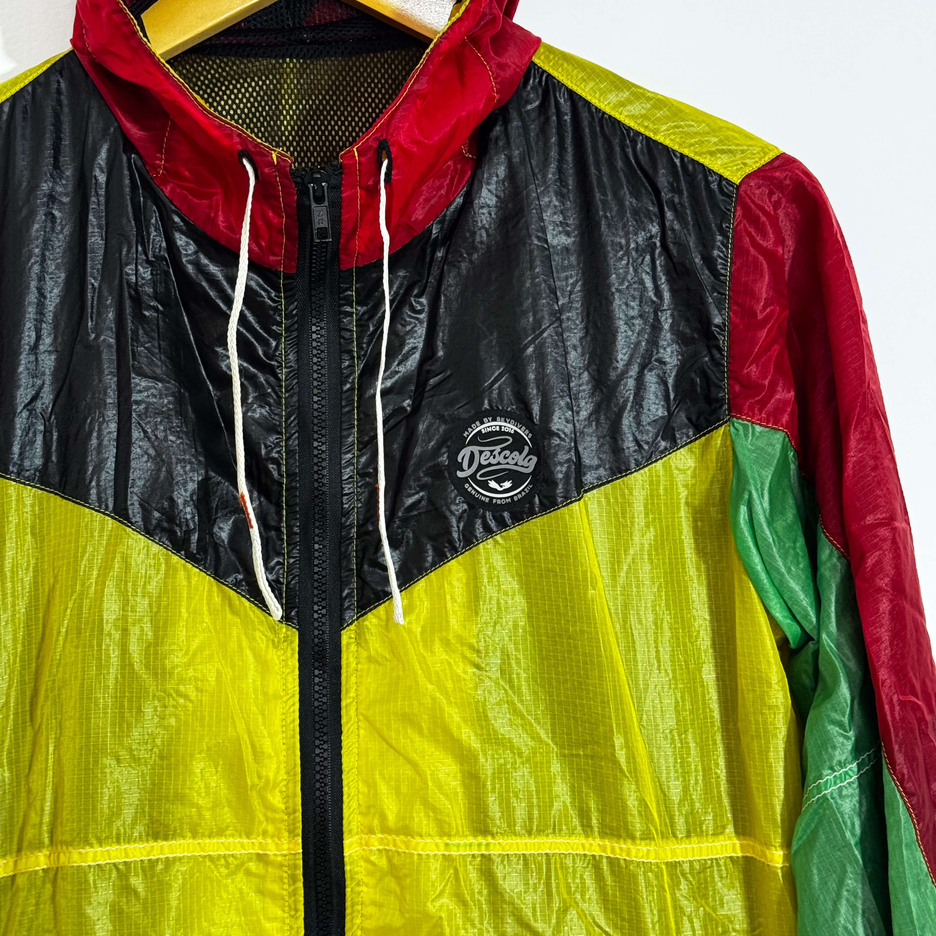 Jaqueta Rasta Feminina | Estilo Sustentável e Único – Descola Wear